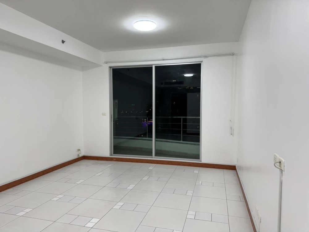 Condo for sale: Supalai River Place, 21st floor, Chao Phraya River view, Asiatique side, great price, you can't miss it!