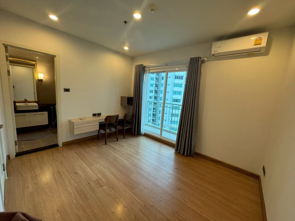 Condo for sale: Supalai Wellington 2, a nice room, high floor, corner room, good view, open, airy, ready to move in.