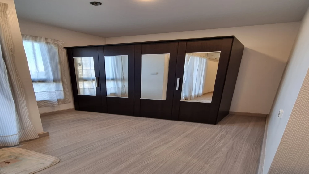 Condo for sale Supalai Lite Tha Phra - Wongwian Yai, furniture + electrical appliances, beautiful view, book now.