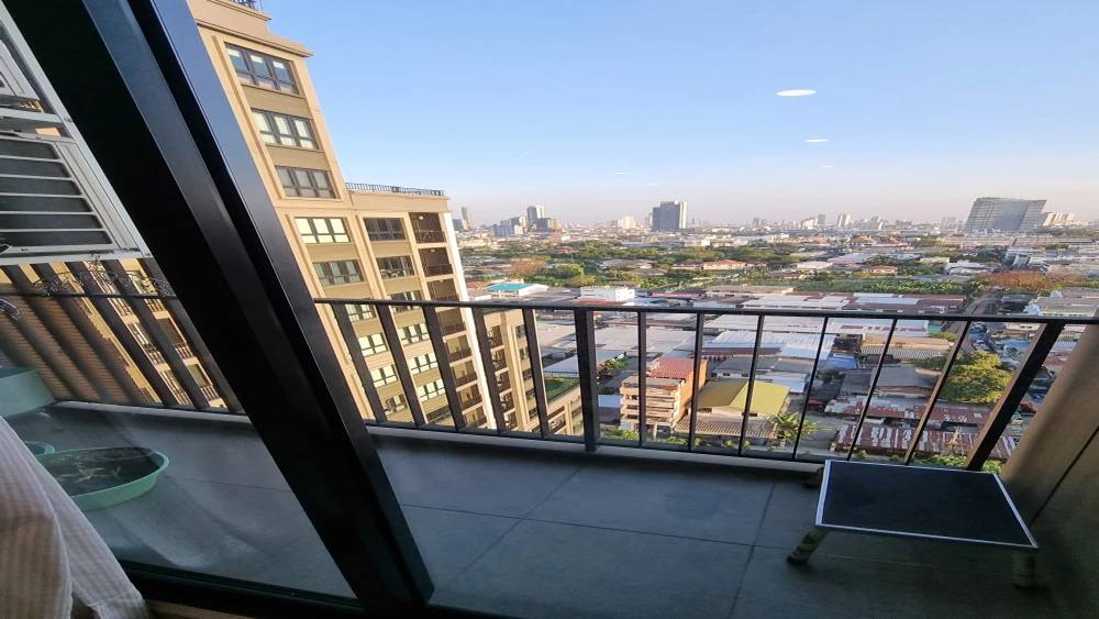 Condo for sale Supalai Lite Tha Phra - Wongwian Yai, furniture + electrical appliances, beautiful view, book now.