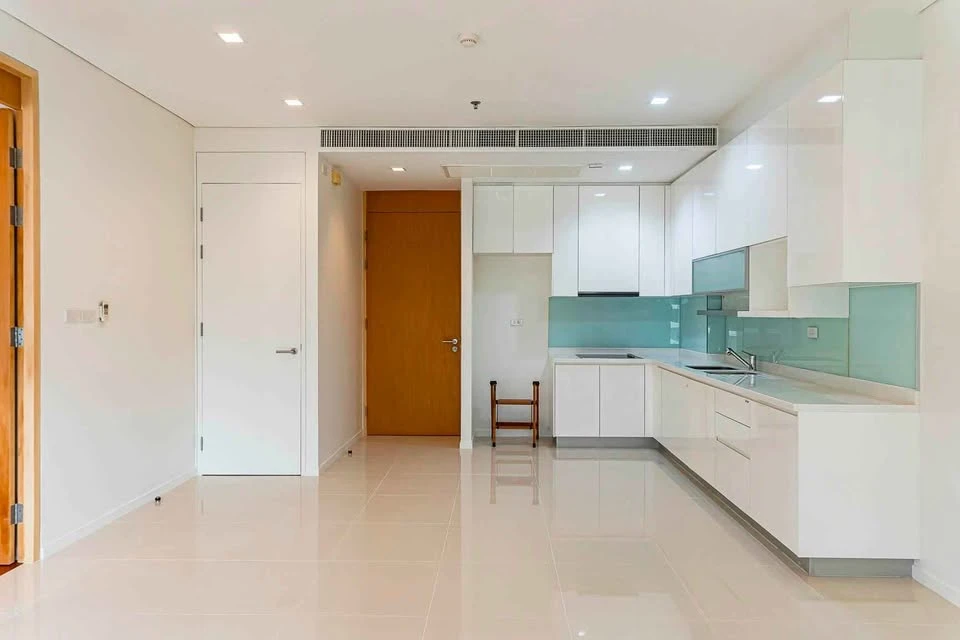 Condo for sale, Amanta Lumpini, large, spacious room, clean, airy, people who like to decorate their rooms, can't miss it.