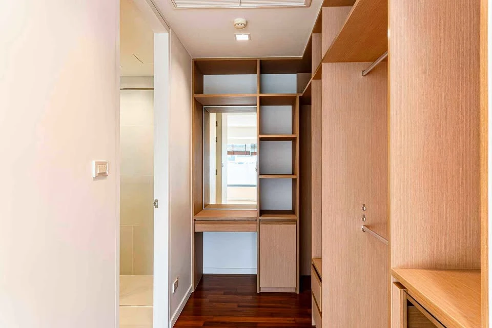 Condo for sale, Amanta Lumpini, large, spacious room, clean, airy, people who like to decorate their rooms, can't miss it.