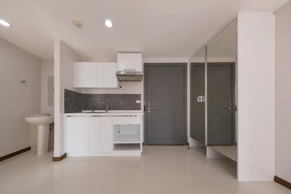 For sale: Condo Element Srinakarin, ready to move in, fully furnished + electrical appliances ready, hurry and book now+++