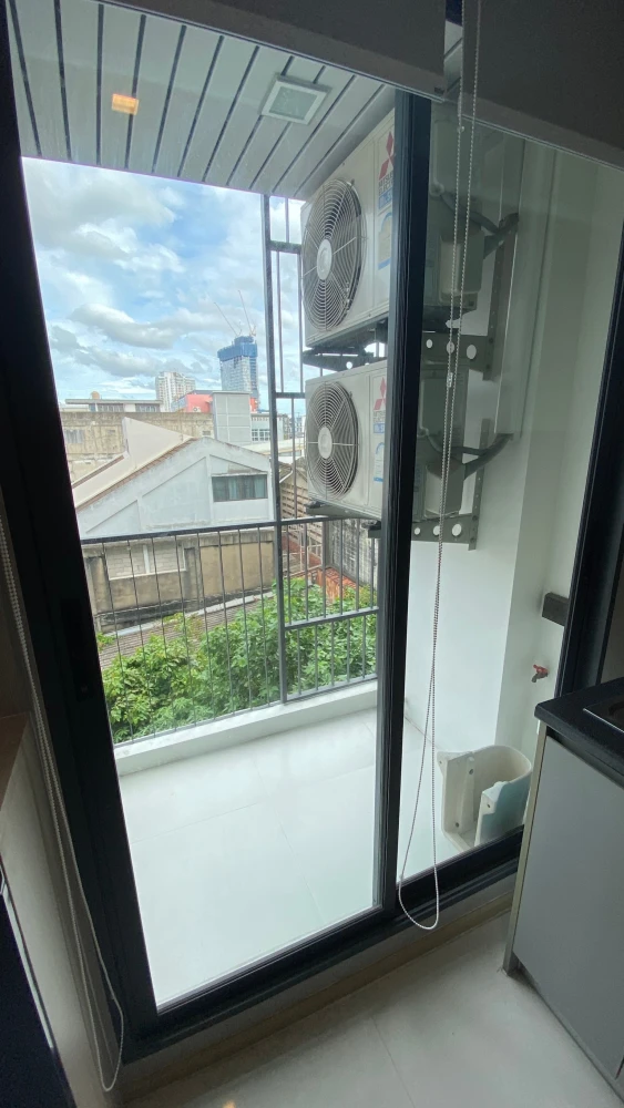 Condo for sale, Hue Sukhumvit. Beautiful and comfortable unit. Buy now!!