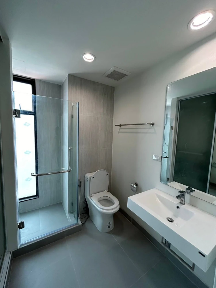 Condo for sale, Sense Phahonyothin, North side, corner room, non-room, quiet, very private. If you're slow, you'll miss out.