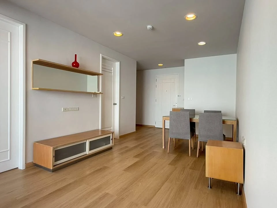 Condo for sale, The Bangkok Narathiwat, ready to move in, fully furnished, spacious and comfortable room, hurry and reserve now!