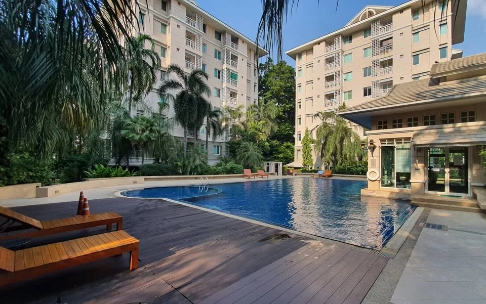 Condo for sale, The Bangkok Narathiwat, ready to move in, fully furnished, spacious and comfortable room, hurry and reserve now!