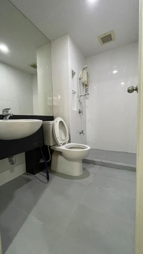 🏠🌃 Condo for Sale: The Parkland Grand Taksin 🏠🌃