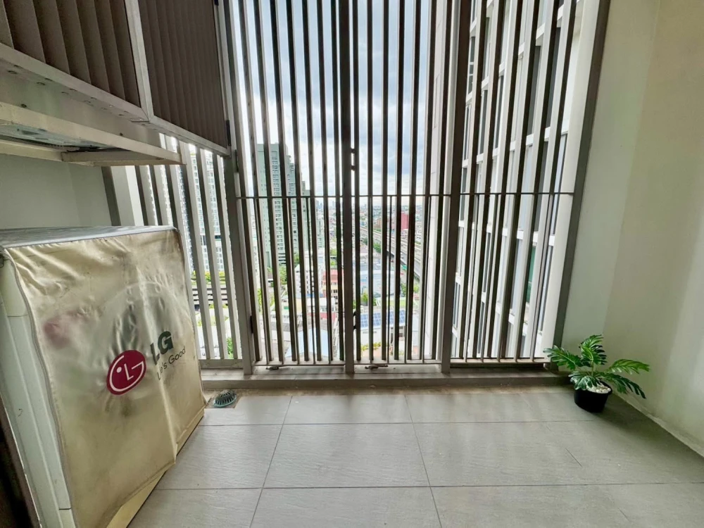 Condo for sale The Room BTS Wongwian Yai 💓 🏩