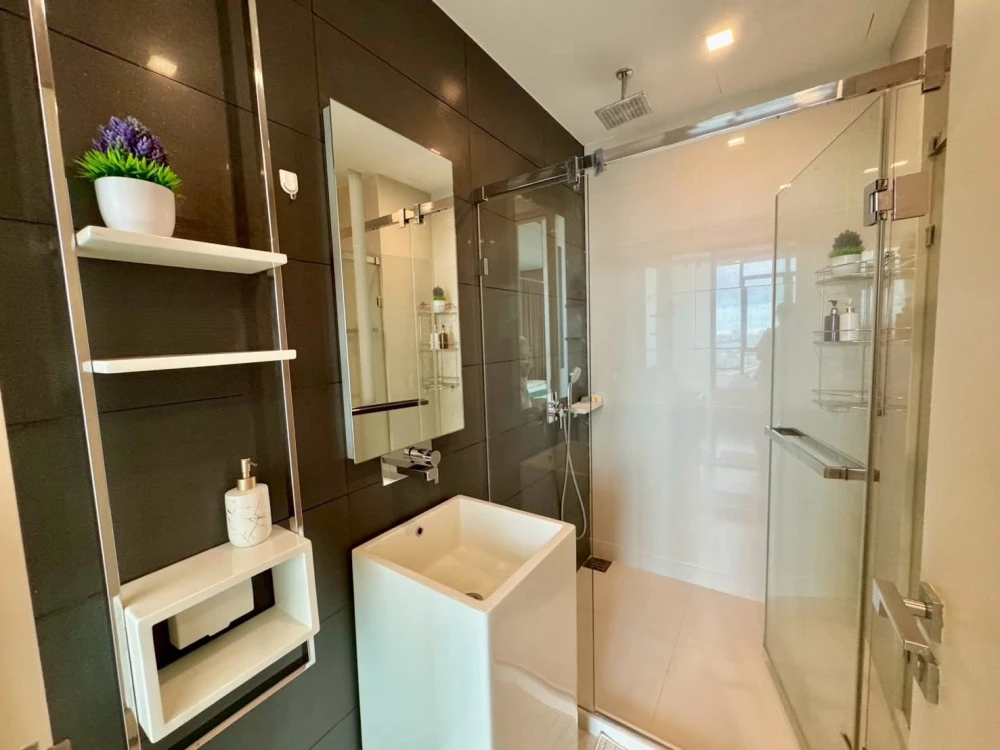 Condo for sale The Room BTS Wongwian Yai 💓 🏩