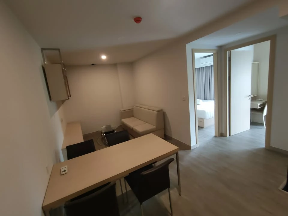 Condo for sale, The Shade Sathorn 1, corner room, ready to move in, 2 bedrooms, new room, fully furnished, book now!