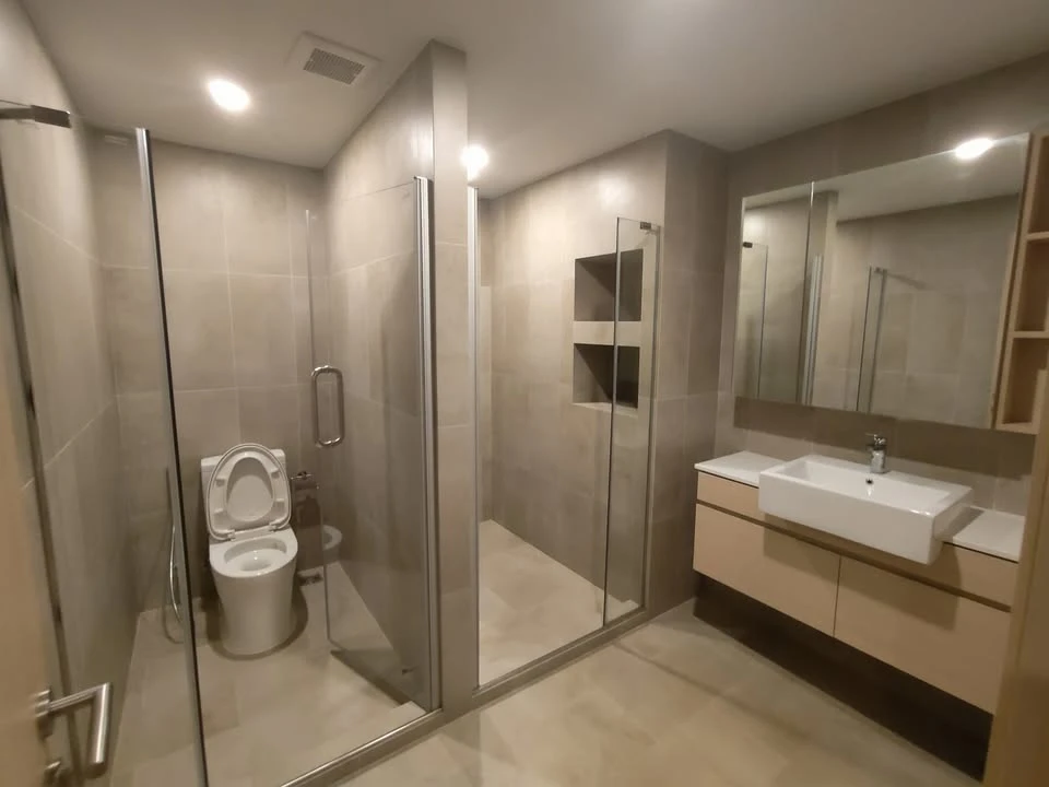 Condo for sale, The Shade Sathorn 1, corner room, ready to move in, 2 bedrooms, new room, fully furnished, book now!