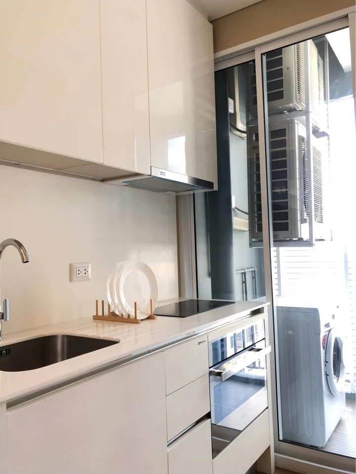 Condo for sale, The Saint Residences, great value, great view, very light price, must hurry and reserve