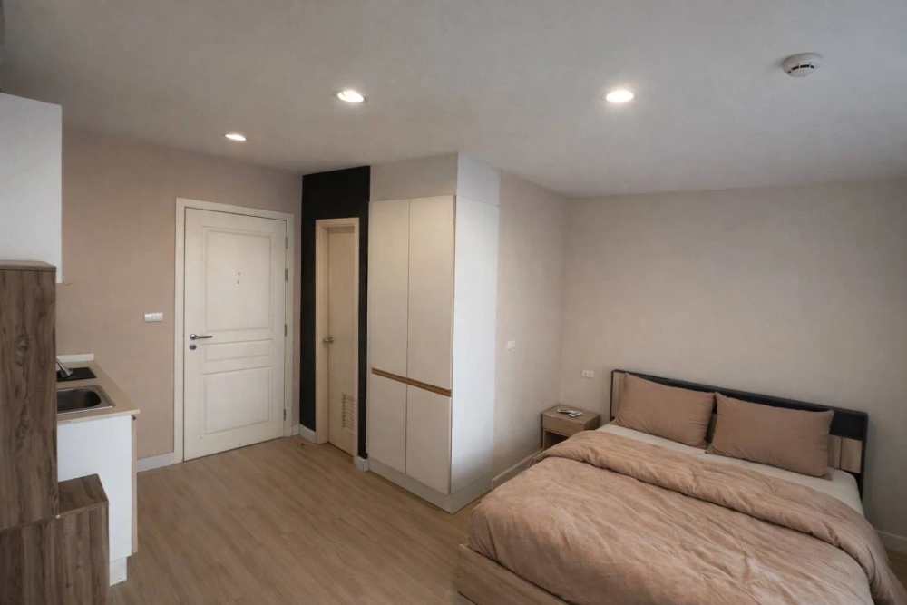 Condo for sale: The Nest Sukhumvit 22. Beautiful unit, great value, very livable. Buy now!!