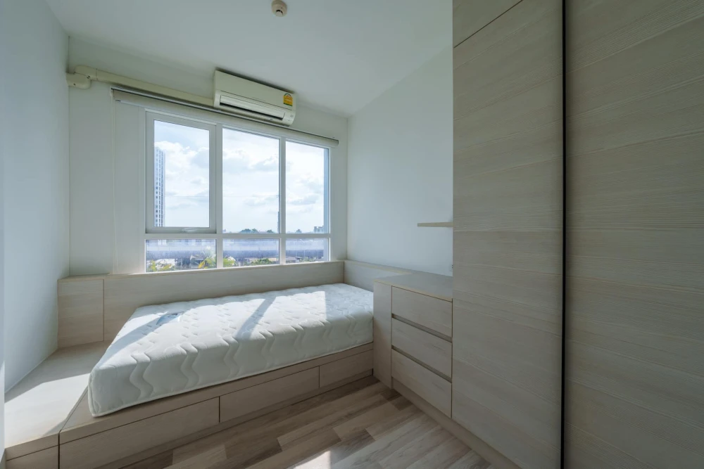 Condo for sale, The Key Wutthakat, corner room, good view, no buildings blocking it, lots of usable space. Hurry and buy it.