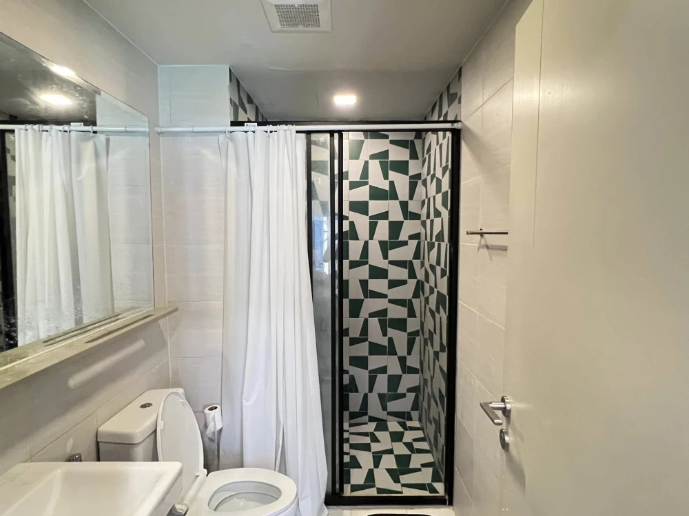 Condo for sale, The Base Sukhumvit 50, Studio room, Building B, 4th floor, fully furnished, just come and move in.