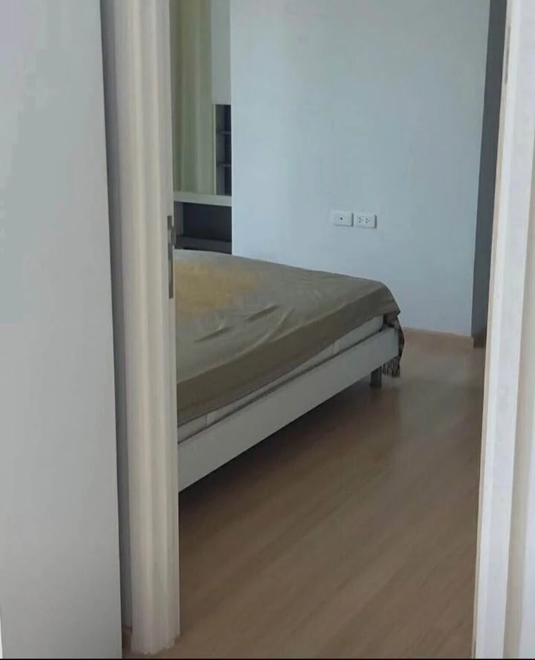 Condo for sale, The Base Chaengwattana, 2 bedrooms, 1 bathroom, high floor, ready to move in. If you miss it, you'll regret it.
