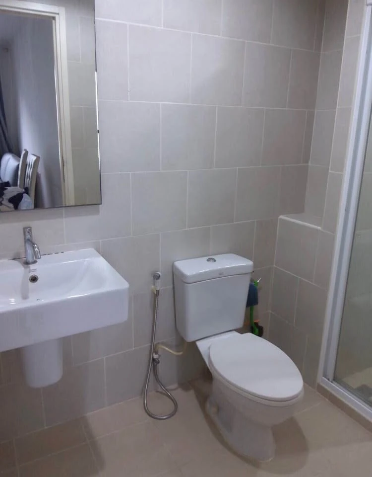 Condo for sale, The Base Chaengwattana, 2 bedrooms, 1 bathroom, high floor, ready to move in. If you miss it, you'll regret it.