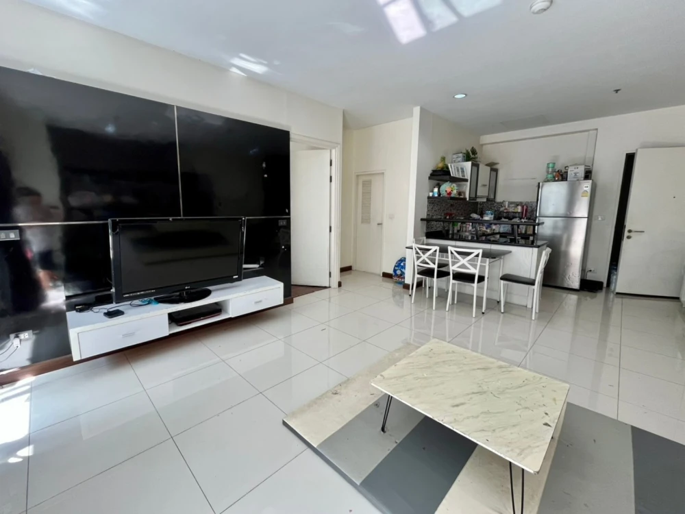 Condo for sale: The Four Wings Residence Srinakarin. Beautiful, luxurious, and comfortable. Buy now!!