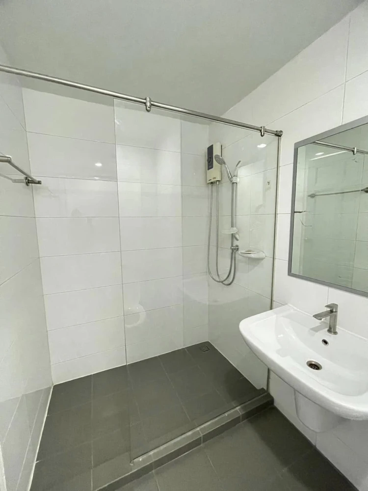 Condo for sale, Tempo One Ramkhamhaeng - Rama 9, nice room, complete furniture and electrical appliances. Buy now before you miss out.
