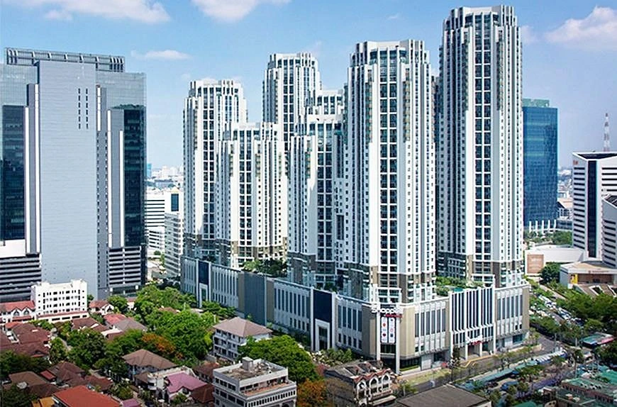 Condo for sale: Belle Grand Rama 9. Spacious and airy unit. Buy now!!