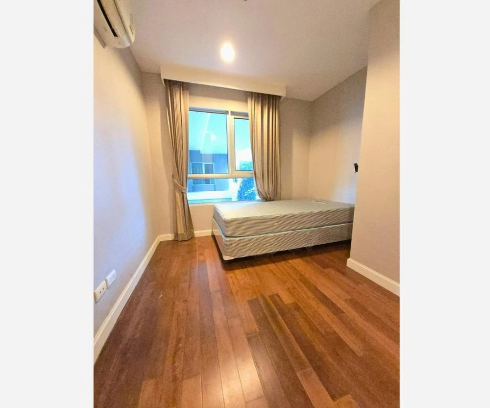 Condo for sale: Belle Grand Rama 9. Spacious and airy unit. Buy now!!