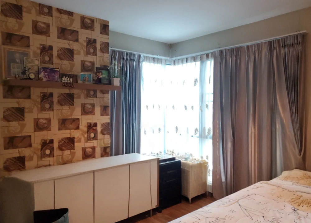 Condo for sale: Eaksin Place, Ngamwongwan Soi 2.