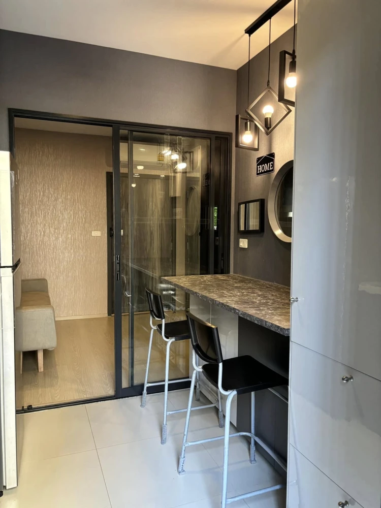 Condo for sale, Elio Del Nest, spacious room with plenty of built-in furniture. You can't miss out on booking it.