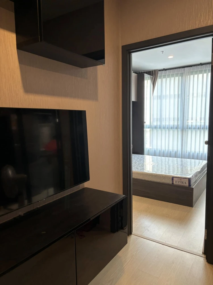 Condo for sale, Elio Del Nest, spacious room with plenty of built-in furniture. You can't miss out on booking it.