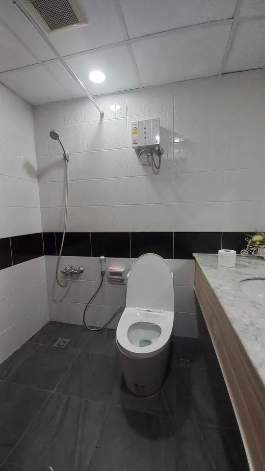 Condo for sale, SV City Rama 3, spacious room, comes with a special price that you must not miss.