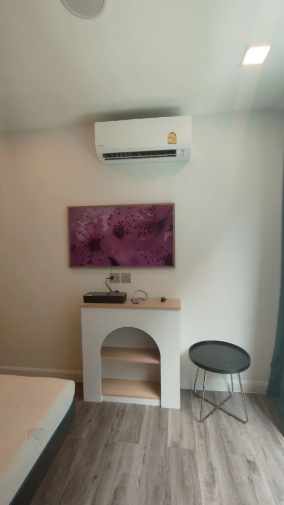 Condo for sale Atmoz Ratchada-Huai Khwang. Pool view, room not hot