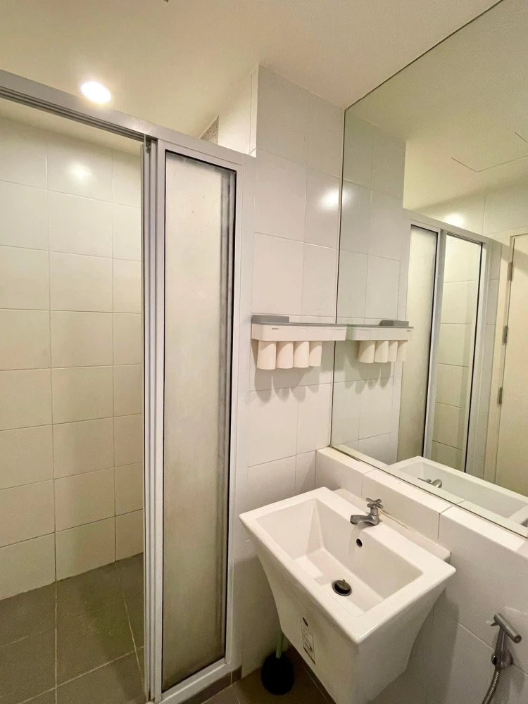 Condo for sale, Aspire Rattanathibet 2, ready to move in, pool view, beautiful city view, hurry, last room!