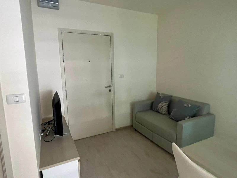 Condo for sale, Aspire Ratchada-Wong Sawang, bright room, comfortable to the eyes, convenient transportation, decorated and ready to move in, don't wa