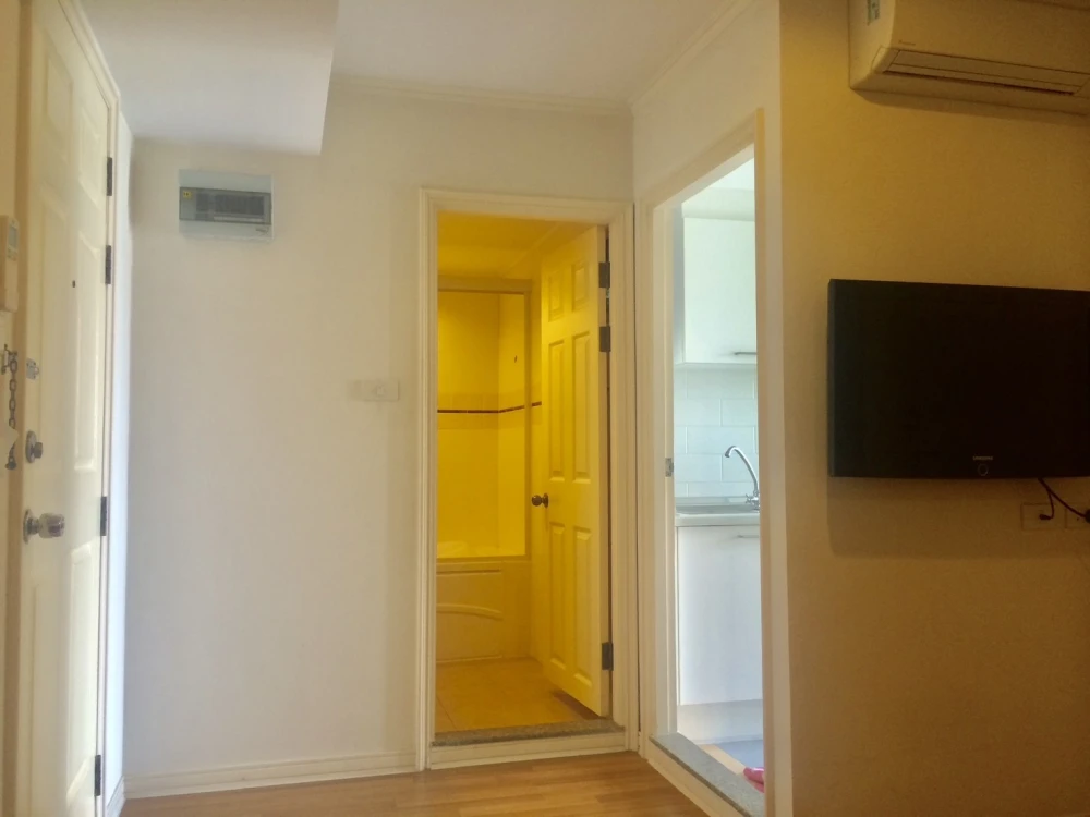Condo for sale at Lumpini Place Pinklao 2. City view, bright and airy. Buy now!!