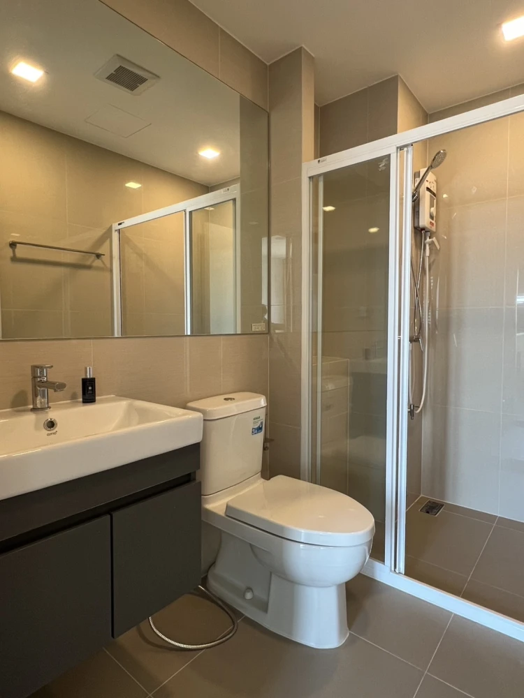 Selling a beautiful and luxurious condo at Modiz Sukhumvit 50. Buy now!!