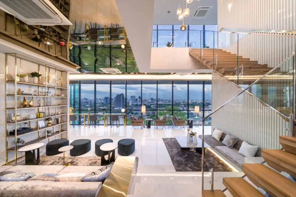 Condo for sale: Knightsbridge Collage Sukhumvit 107. Excellent floor, good orientation, great ventilation. Buy now!!