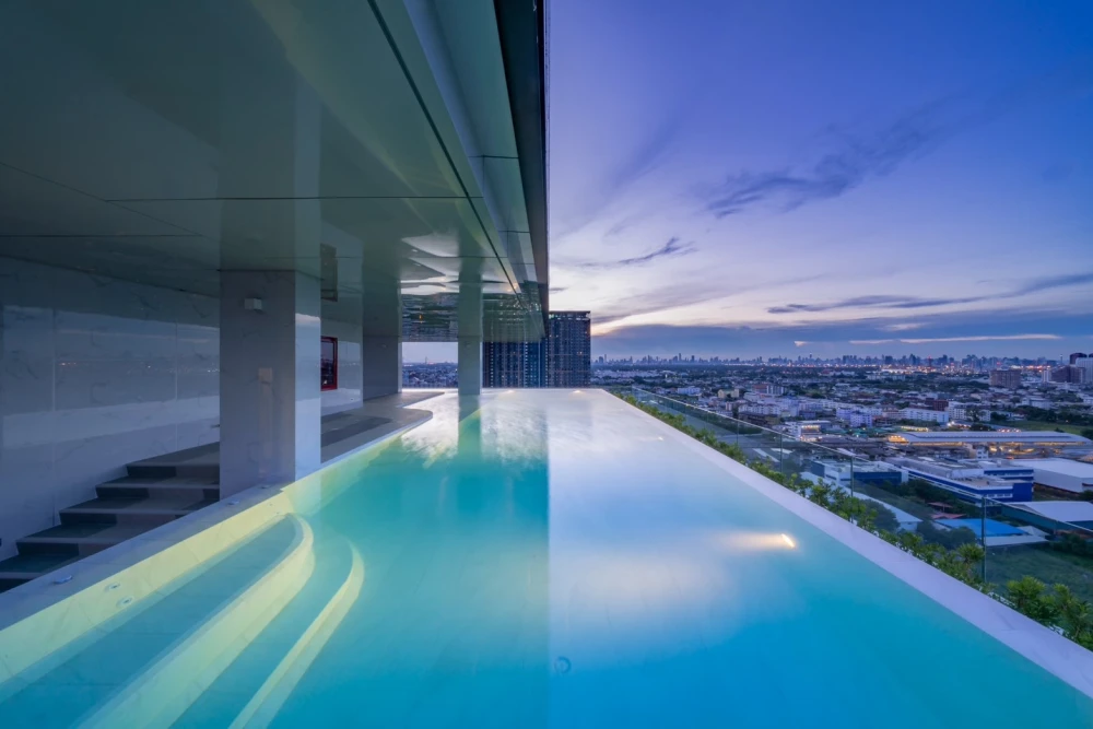 Condo for sale: Knightsbridge Collage Sukhumvit 107. Excellent floor, good orientation, great ventilation. Buy now!!