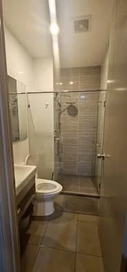 Selling a beautiful and luxurious condo at Knightsbridge Prime On Nut. Buy now!!
