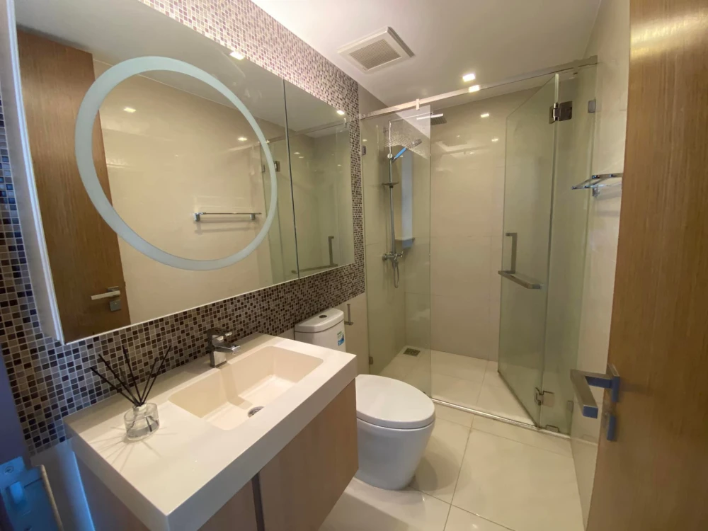 Condo for sale: Bright Wongwian Yai, high floor, ready to move in, fully furnished, spacious and comfortable room. Reserve now!