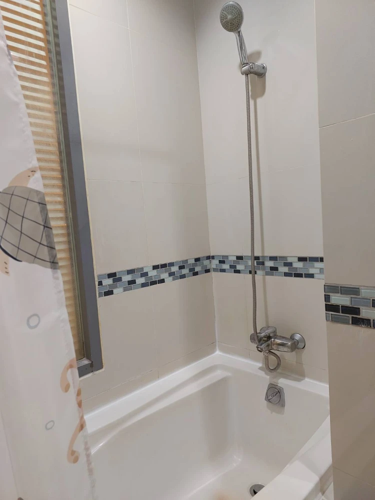 Condo for sale, Ideo Q Phayathai, high floor, good size room size is good Fully furnished and electrical appliances