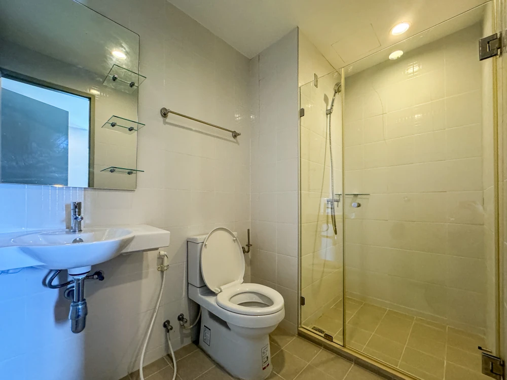 For sale: Condo Ideo Sathorn-Tha Phra, type 1 bedroom, ready to move in, buy now, don't wait.