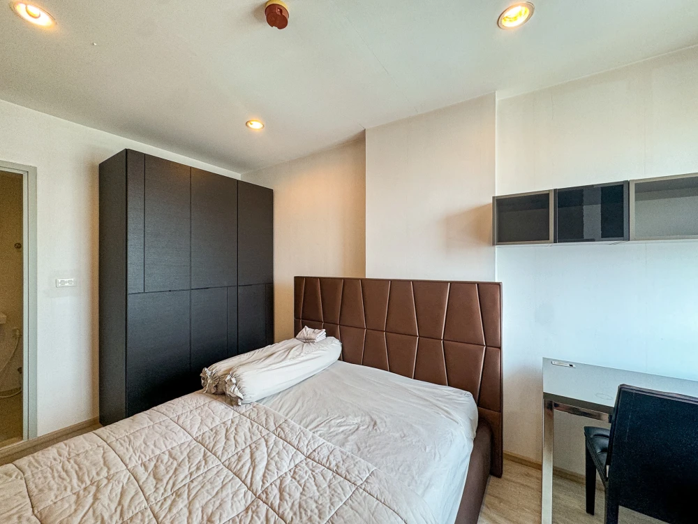 For sale: Condo Ideo Sathorn-Tha Phra, type 1 bedroom, ready to move in, buy now, don't wait.