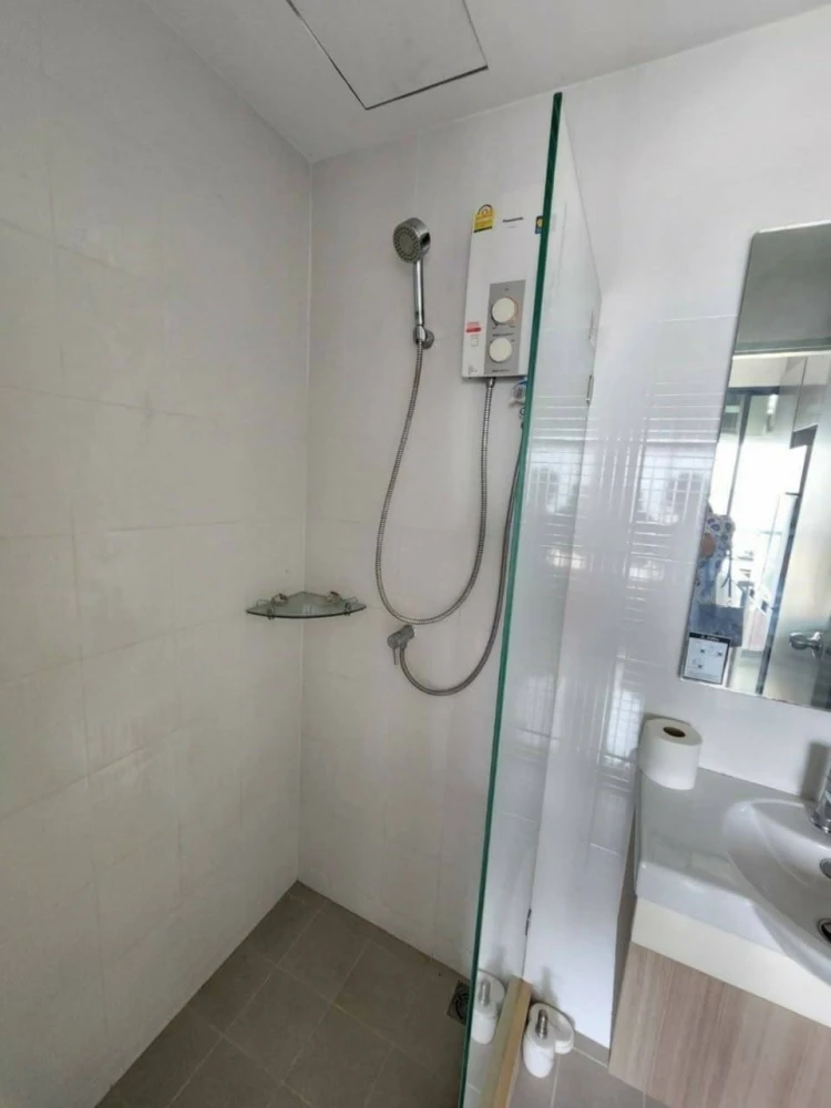 Condo for sale: Ideo Sathorn-Tha Phra. Great location, attractive price. Buy now!!