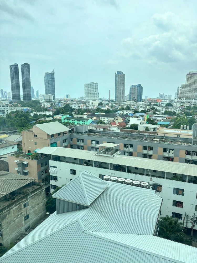 Condo for Sale – Ideo Mobi Sathorn | High-Floor Unit in a Prime Location ✨