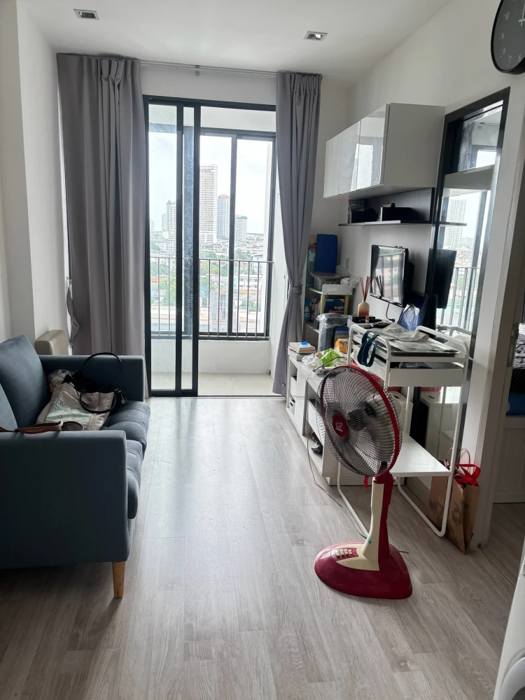 Condo for Sale – Ideo Mobi Sathorn | High-Floor Unit in a Prime Location ✨