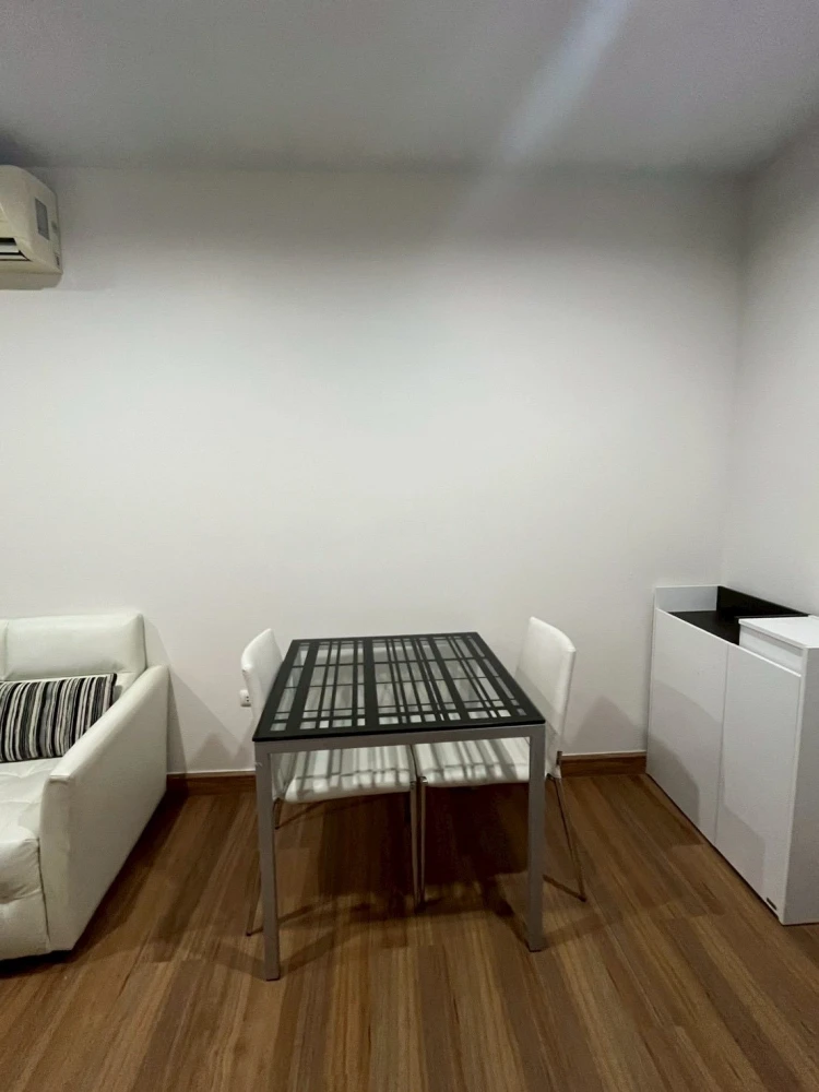 For sale: Chewathai Ramkhamhaeng Condo. Ready to move in, fully furnished with appliances. Just bring your personal belongings and you can occupy the
