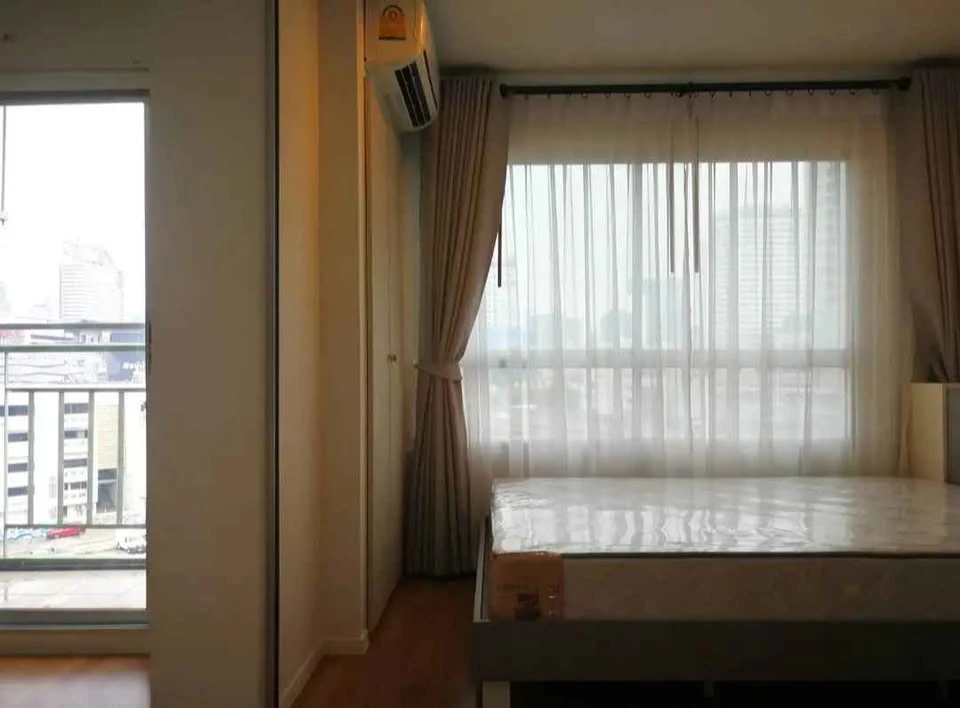 For sale: Lumpini Park Condo Rama 9-Ratchada, a nice room, city view, cool breeze all day, facilities available, book now before you miss out!