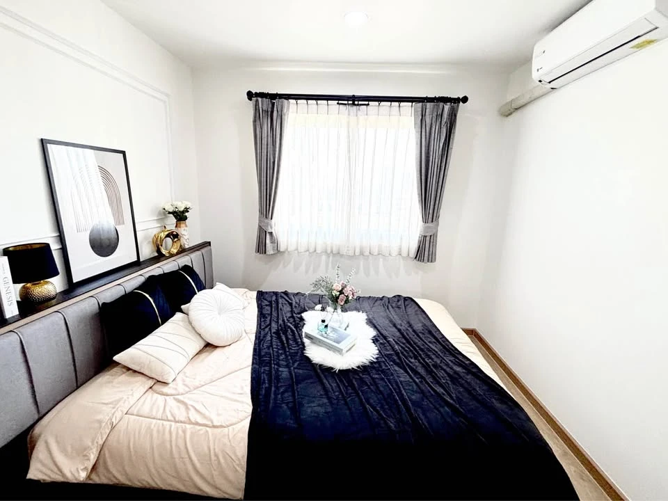 Condo for sale at Lumpini Mega City Bangna. Cozy room, high floor, fully furnished. Ready to move in. Hurry and reserve now before it's gone+++