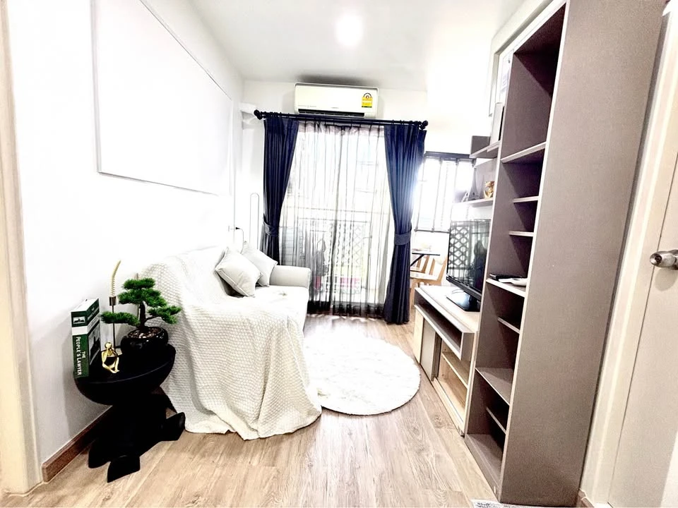 Condo for sale at Lumpini Mega City Bangna. Cozy room, high floor, fully furnished. Ready to move in. Hurry and reserve now before it's gone+++