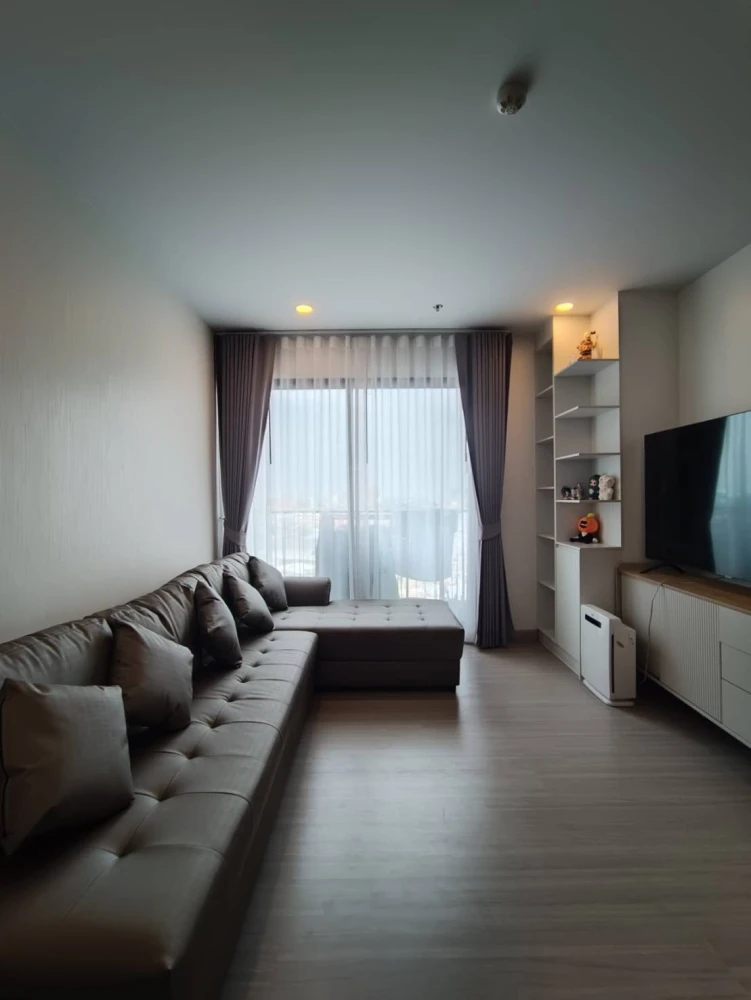 Selling Supalai Lite Tha Phra Wongwian Yai condo. Large, comfortable unit with ample usable space. Book now! Don't miss out!